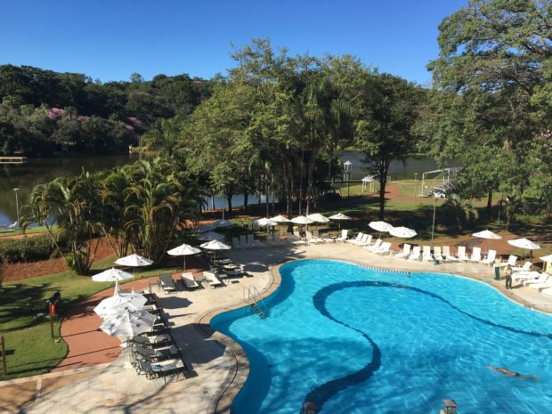 Piscina do Tauá Grande Hotel e Termas de Araxá