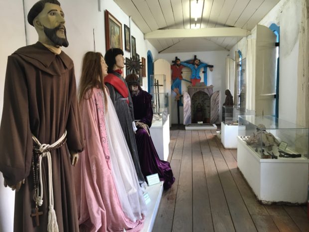 Interior do Museu de Arte Sacra da Igreja São Sebastião