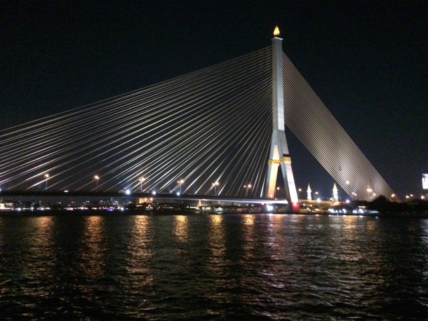 Jantar-cruzeiro no Rio Chao Phraya - Dicas de Bangkok