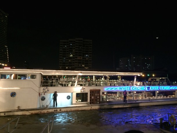 Jantar-cruzeiro no Rio Chao Phraya - Dicas de Bangkok