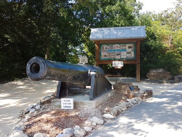 Canhão do Fort Zachary Taylor Historic State Park