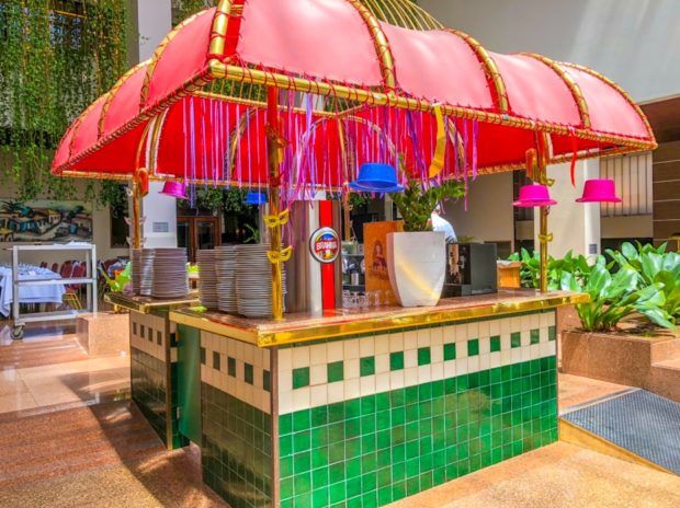 Ilha do bar do Restaurante Ipê do Castro's Hospedagem em Goiânia