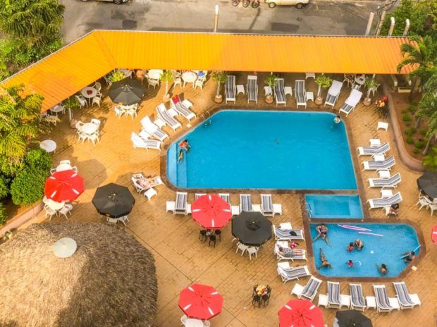 piscinas do Castro's Hotel hospedagem em Goiânia