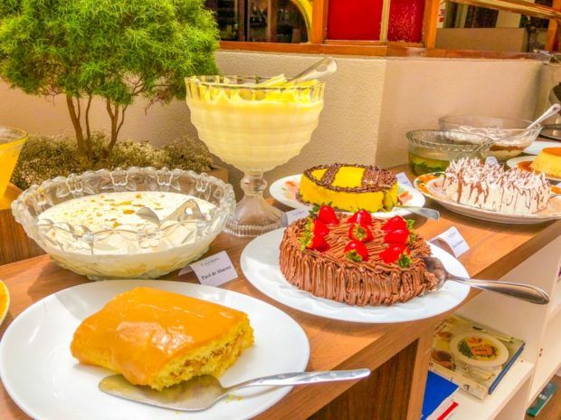 Sobremesas do Restaurante Ipê do Castro's Hotel em Goiânia