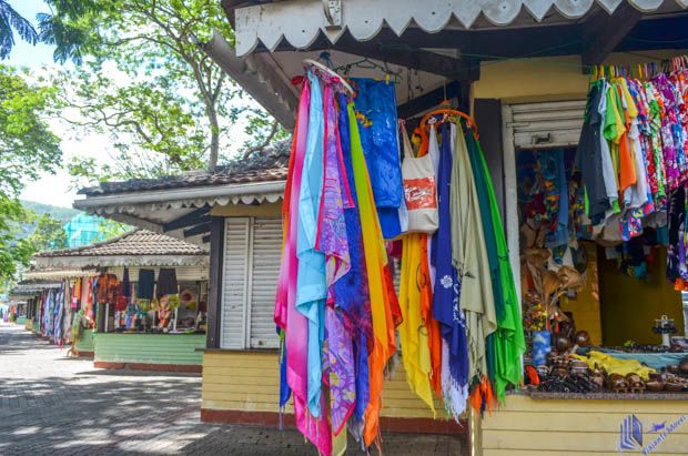 Feira de artesanato em Mahe - Seychelles Feira de artesanato em Mahe - Seychelles