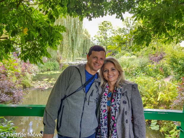 Jardim de água na casa de Monet em Giverny na França