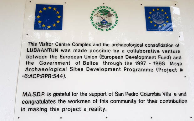 Ruinas Maia Lubaantun em Belize