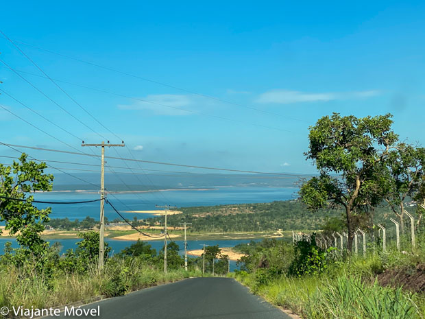 Estrada com vista do lago - O que fazer em Três Marias