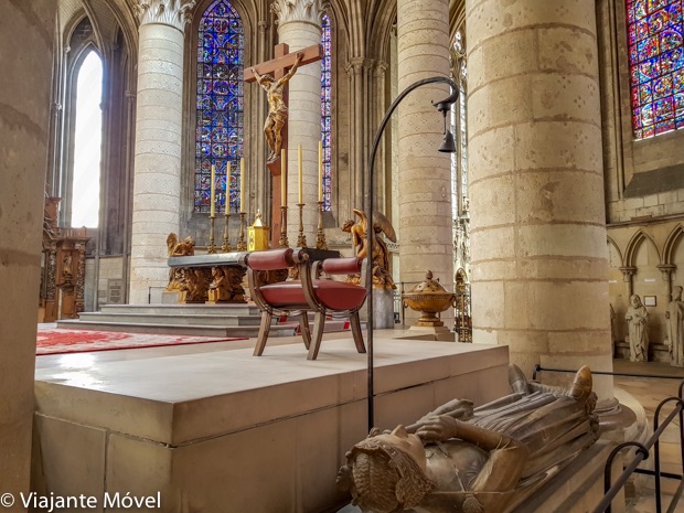 Onde fica o túmulo de Ricardo Coração de Leão em Rouen na Normandia