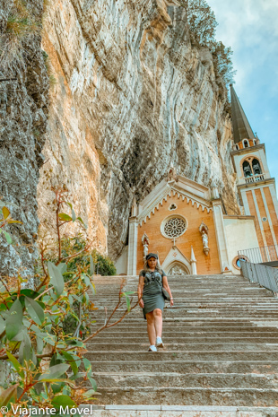 Madonna della Corona, Itália – incrível igreja encravada na rocha